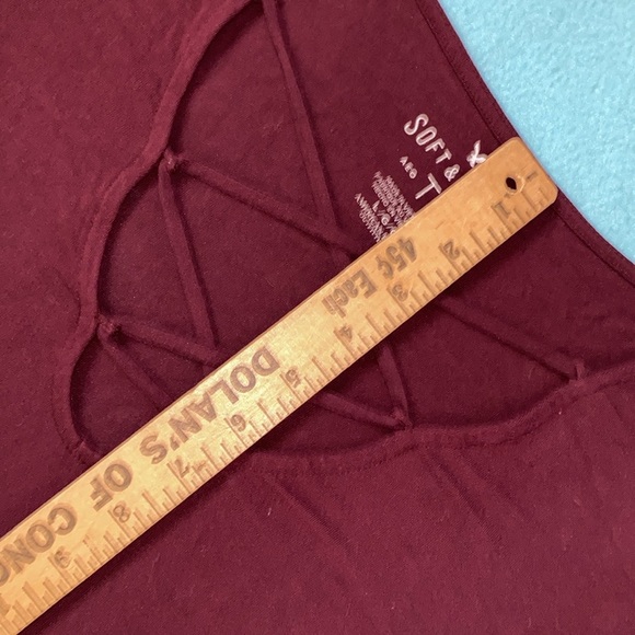 AMERICAN EAGLE OUTFITTERS Soft & Sexy lace up v-neck burgundy wine flowy size L - Picture 9 of 11